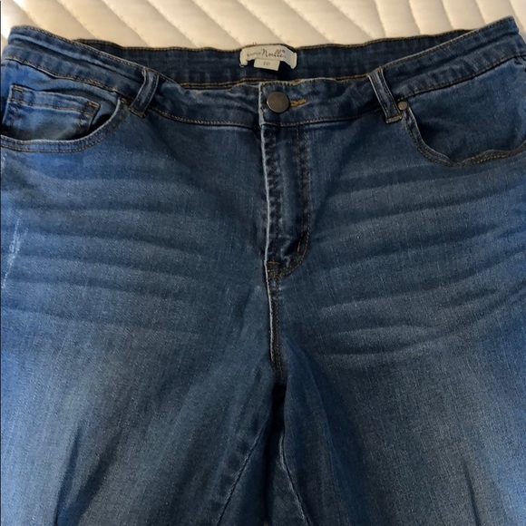 Straight jeans - Picture 2 of 2